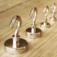 Magneet haak met ruimere boog