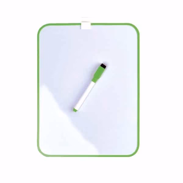 Klein whiteboard met een groene rand en een whiteboardstift met een groene dop en whiteboardwisser verwerkt in de dop