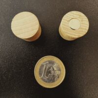 Houten magneet cilinder (4 stuks) detail