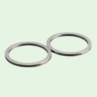 Twee ringmagneten naast elkaar gelegd