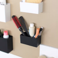 Magneisch zwart bakje Gea op beige magneetbord